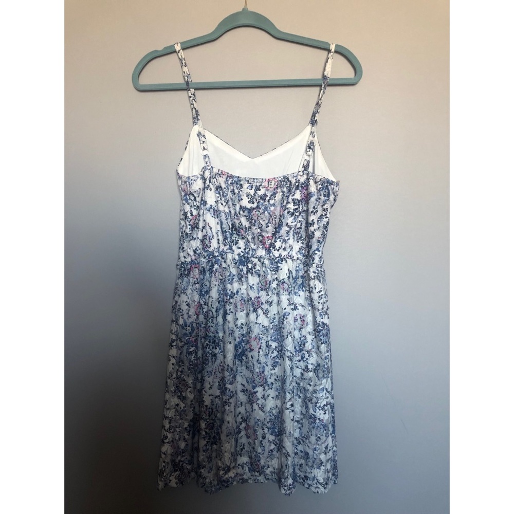 Spring dress - Picture 3 of 5